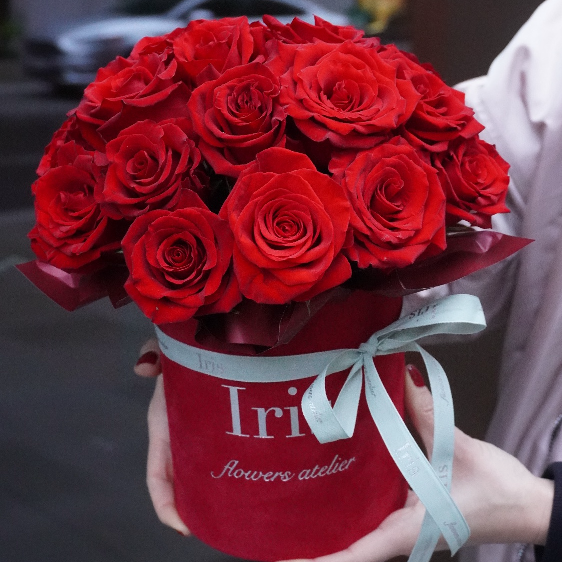 Flowerbox of red roses