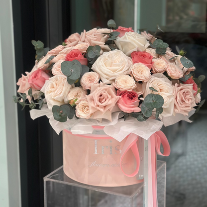 Flowerbox mixed roses